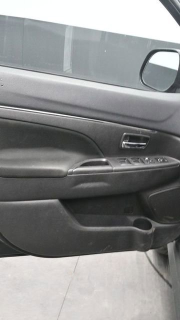 Used 2014 Mitsubishi Outlander Sport SE AWD/4WD image 15