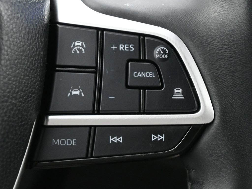 Used 2024 Toyota Grand Highlander Limited image 9