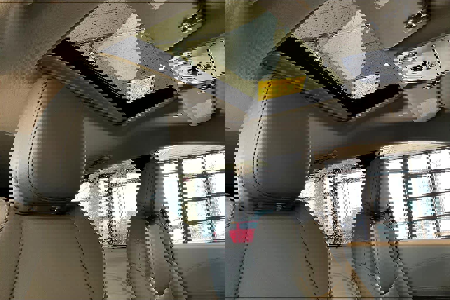 Used 2025 Toyota Sienna XLE w/ XLE Plus Package image 14