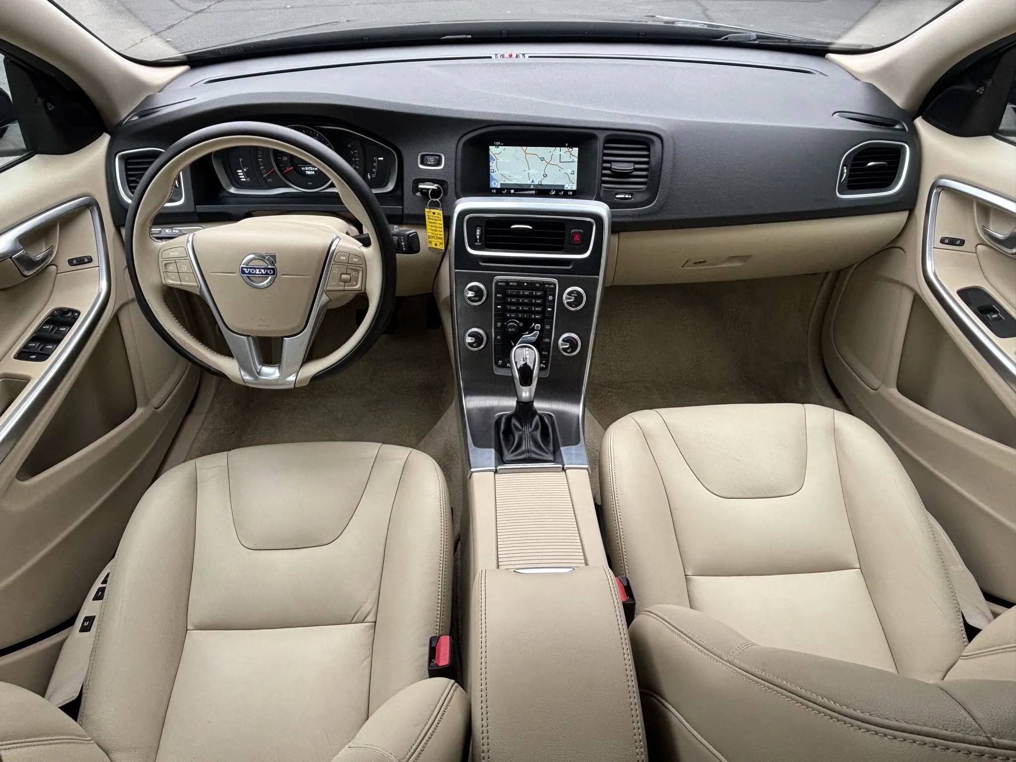 Used 2016 Volvo S60 T5 image 25