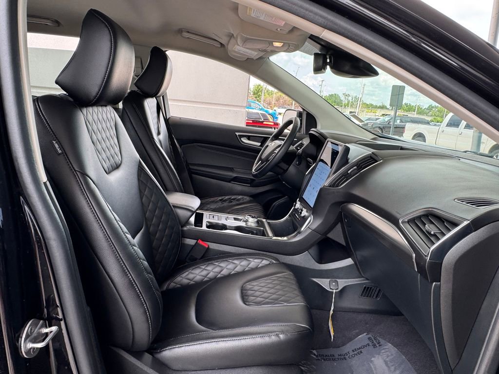 Used 2024 Ford Edge Titanium AWD/4WD image 26