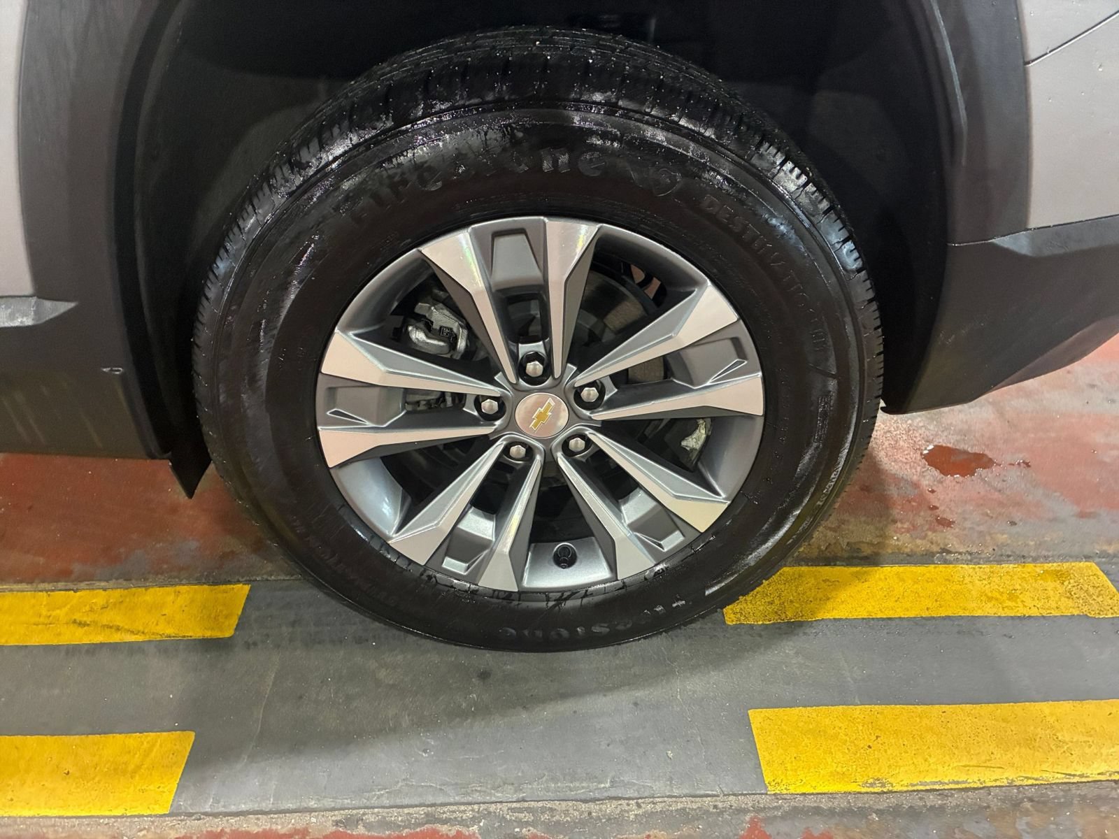 Used 2025 Chevrolet Equinox LT FWD image 24