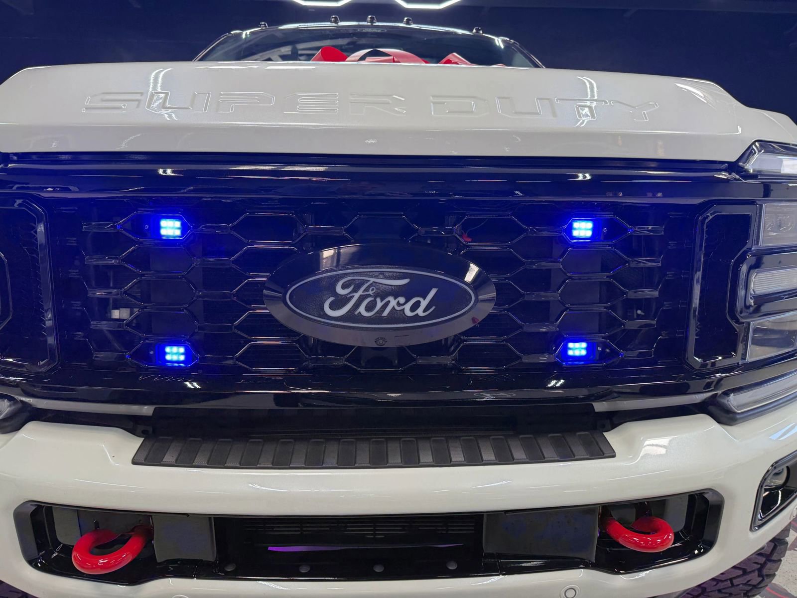 Used 2024 Ford F450 Limited w/ FX4 Off-Road Package image 40