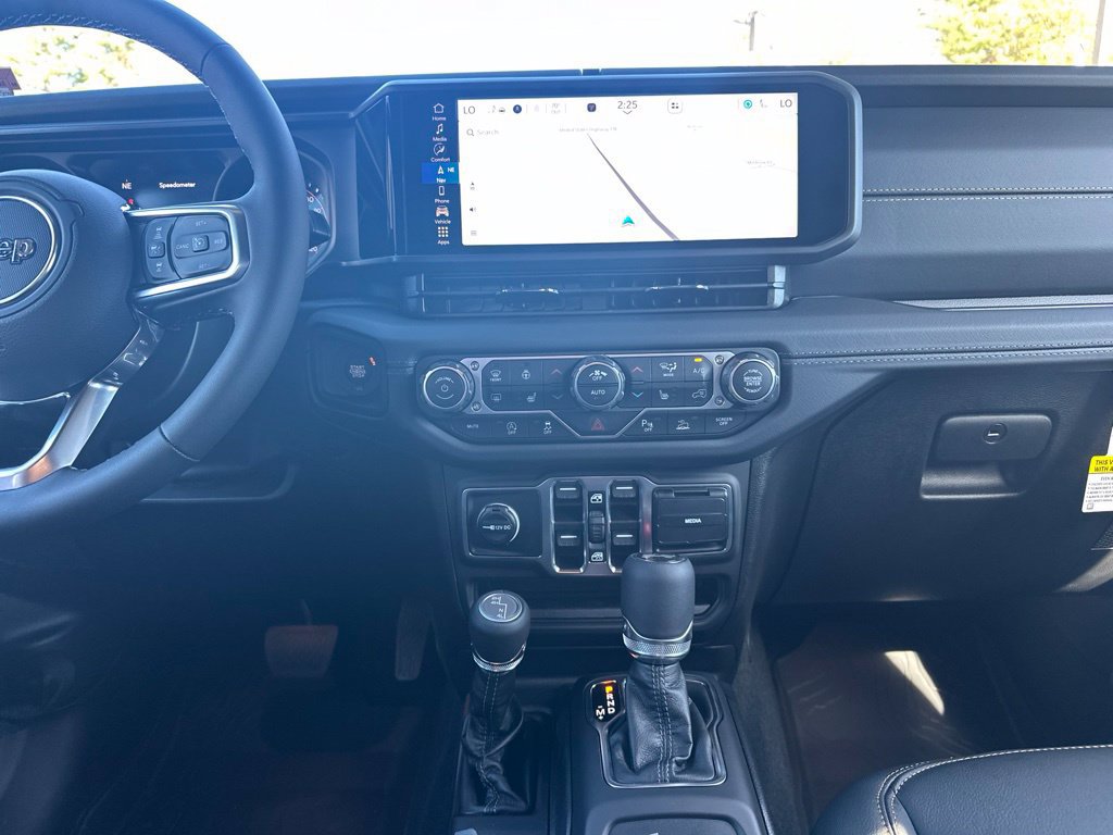 New 2027 Jeep Wrangler Unlimited Sahara AWD/4WD image 17