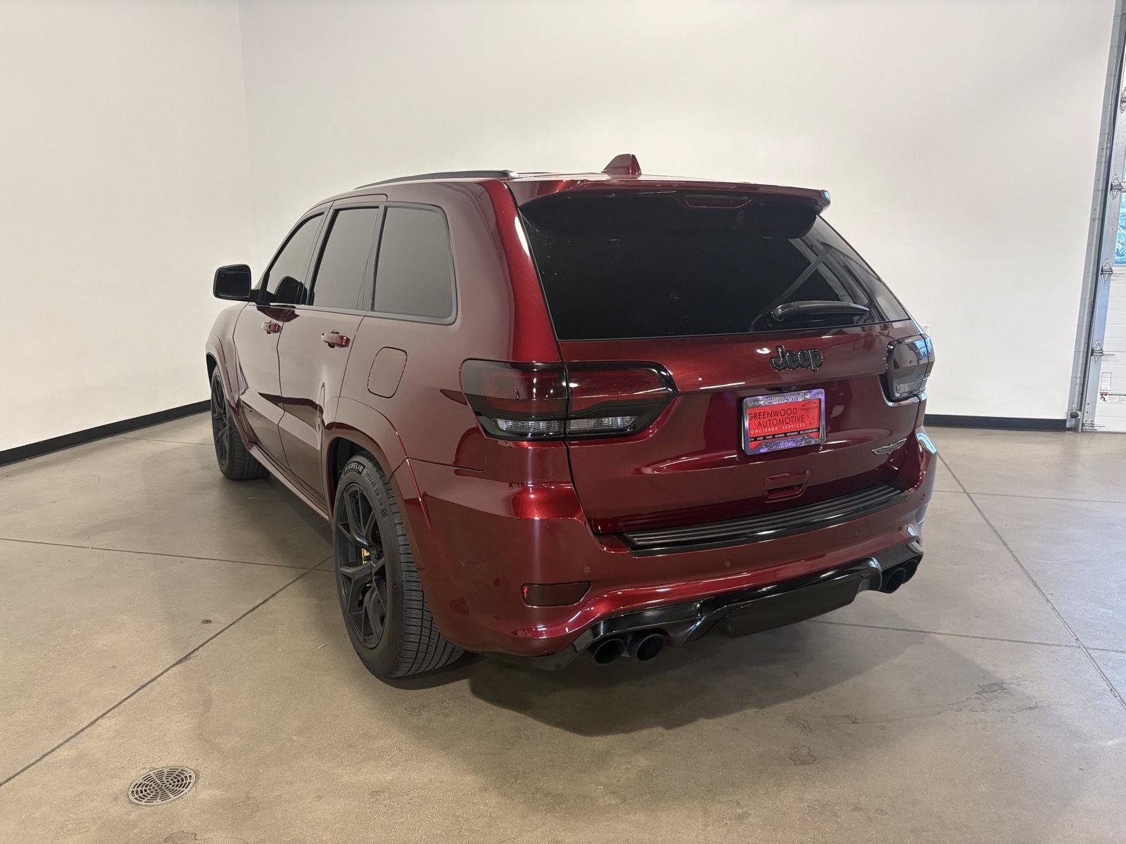 Used 2018 Jeep Grand Cherokee Trackhawk AWD/4WD image 6