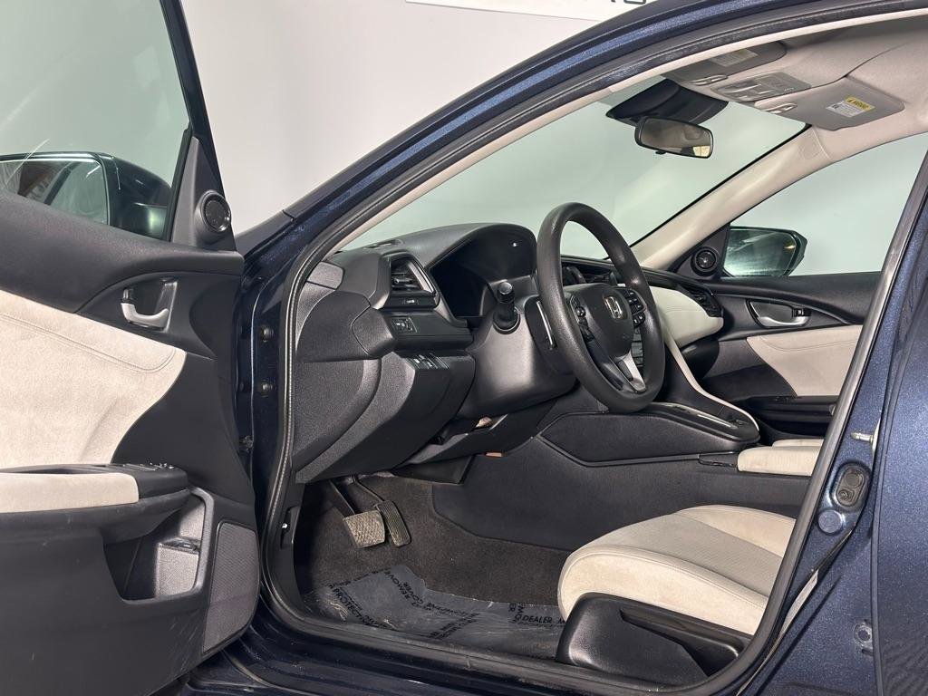 Used 2019 Honda Insight LX image 11