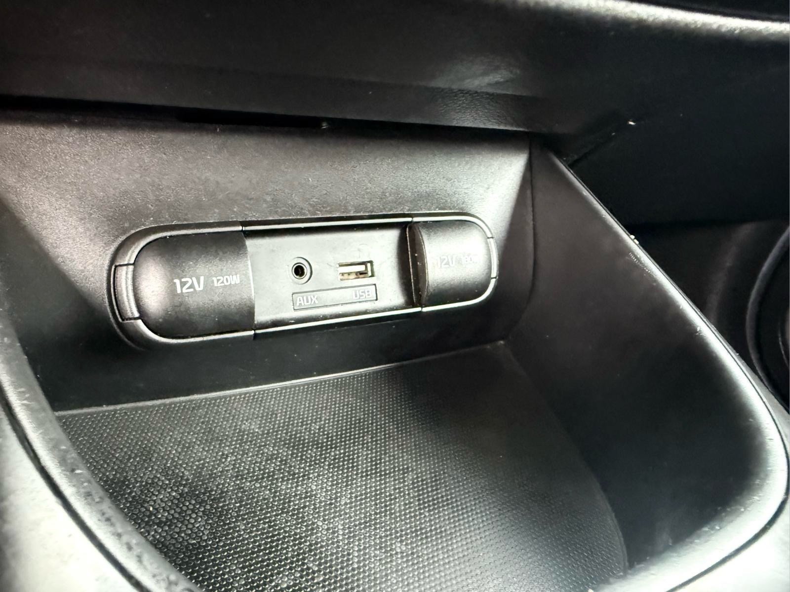 Used 2018 Kia Soul + FWD image 23