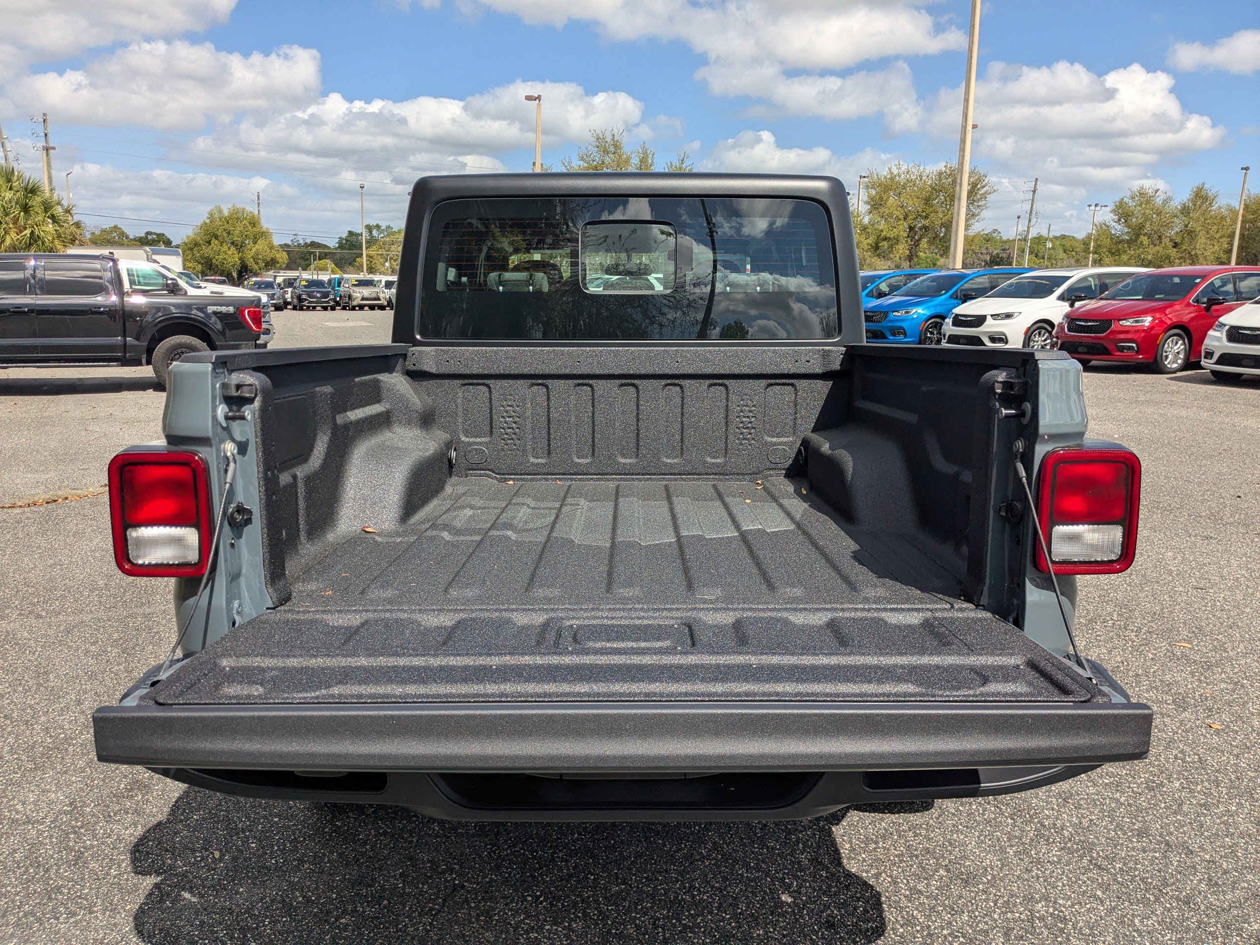 New 2026 Jeep Gladiator Sport image 12