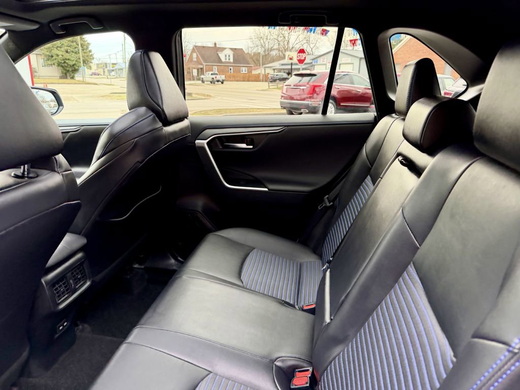 Used 2022 Toyota RAV4 XSE image 11