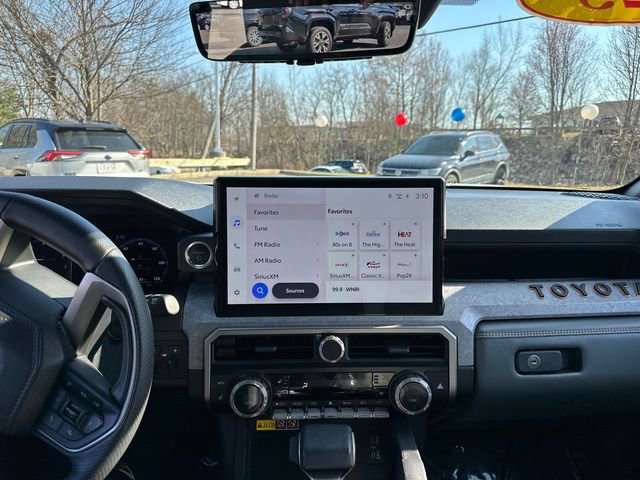 Used 2025 Toyota 4Runner Trailhunter image 26