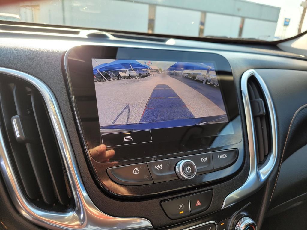 Used 2022 Chevrolet Equinox Premier FWD image 25