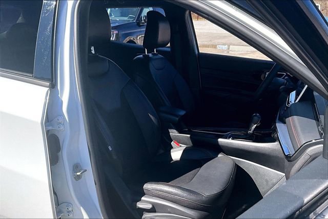 Used 2024 Jeep Compass Trailhawk image 7