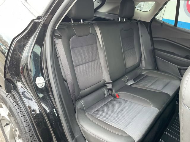 Certified 2025 Chevrolet Trax LT w/ LT Convenience Package image 24