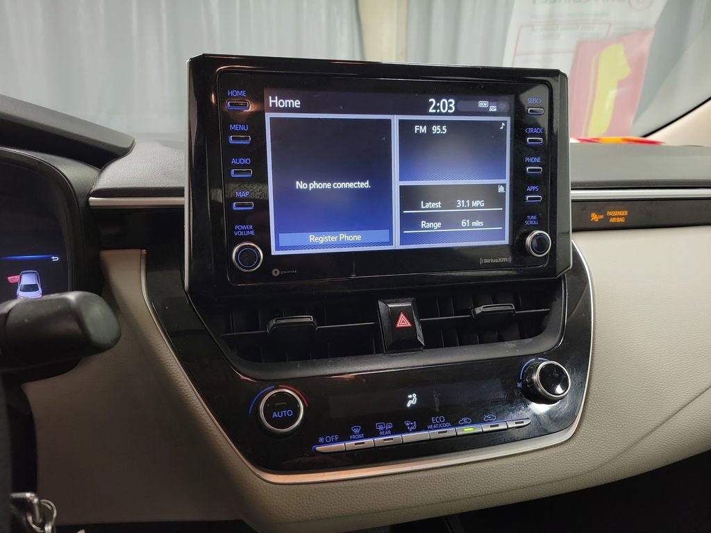 Used 2021 Toyota Corolla LE image 15