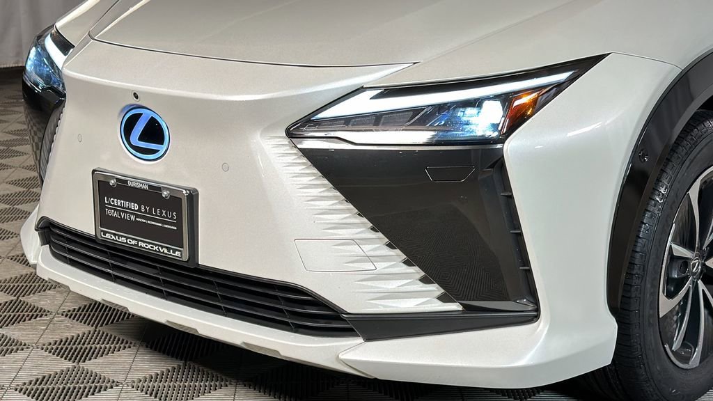 Certified 2023 Lexus RZ 450e Premium w/ Technology Package image 3