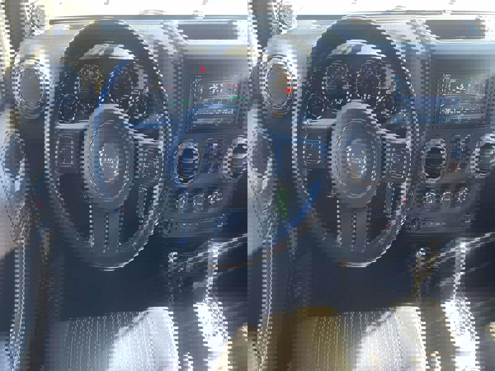 Used 2012 Jeep Wrangler Unlimited Sport image 11