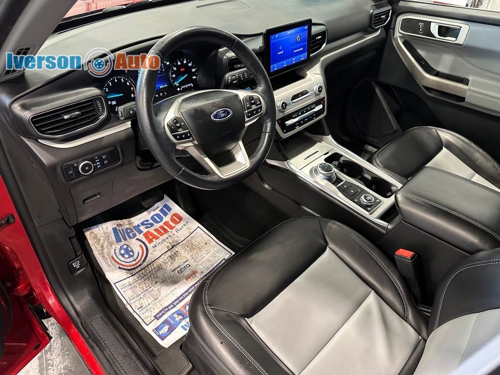 Used 2023 Ford Explorer XLT w/ Equipment Group 202A image 16