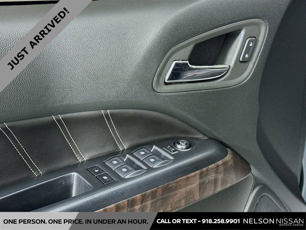 Used 2022 GMC Canyon Denali image 18