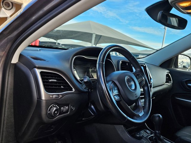 Used 2019 Jeep Cherokee Limited image 9