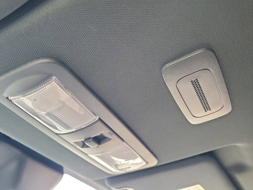 Certified 2023 Nissan Frontier SV w/ Midnight Edition Package image 27