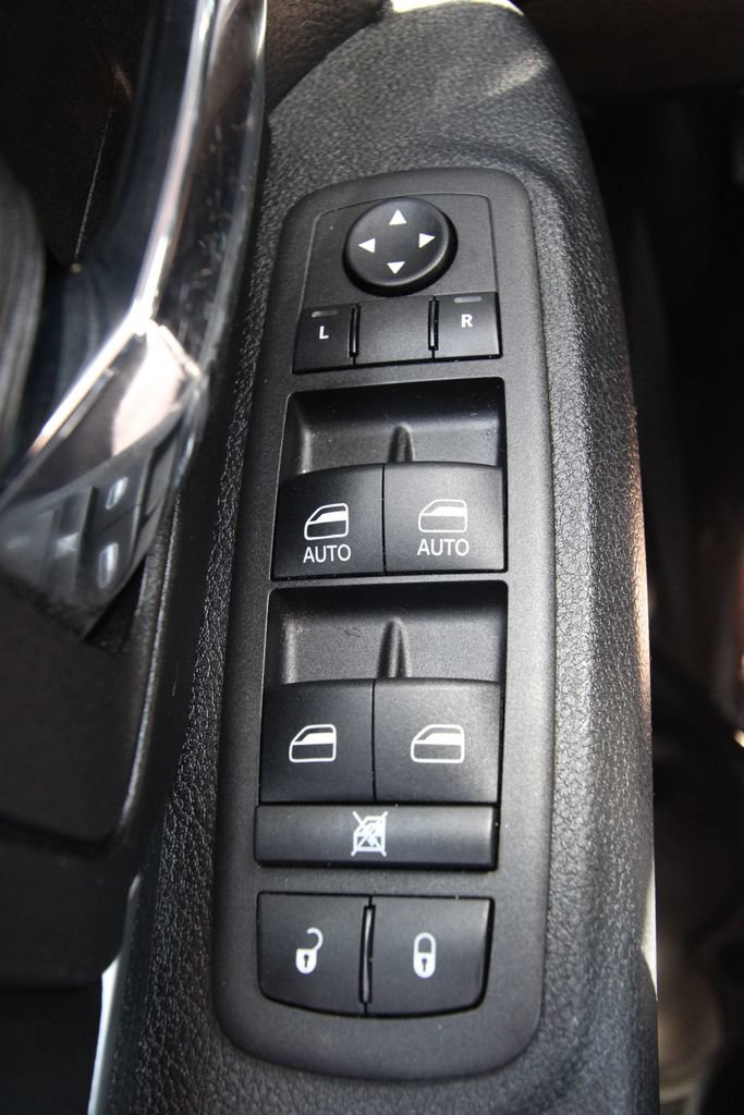 Used 2024 RAM 1500 Warlock AWD/4WD image 21