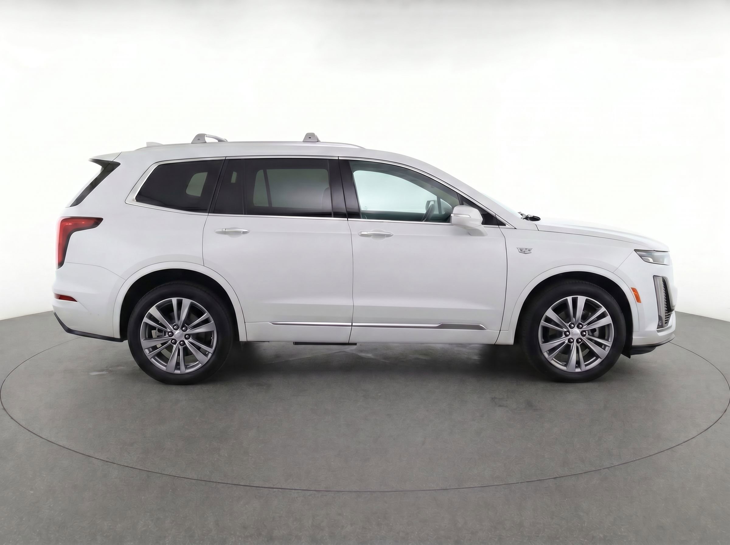Used 2023 Cadillac XT6 Premium Luxury FWD image 8