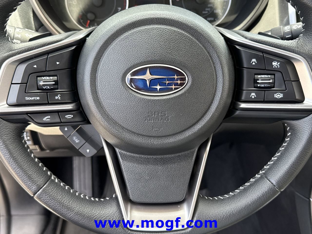 Used 2022 Subaru Ascent Premium w/ Convenience Package AWD/4WD image 12