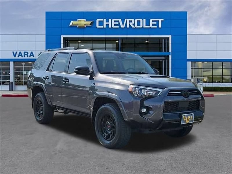 Used 2021 Toyota 4Runner Venture w/ Moonroof Package AWD/4WD image 7