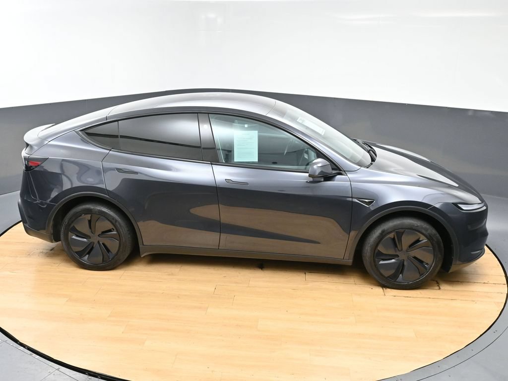 Used 2026 Tesla Model Y Long Range RWD image 4
