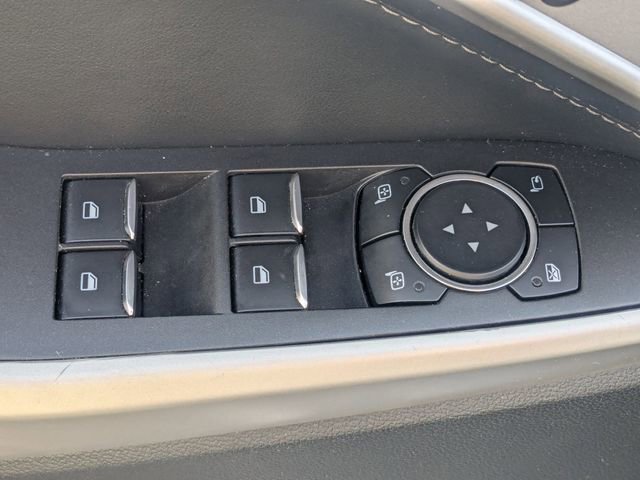 Used 2023 Ford Explorer Limited image 12