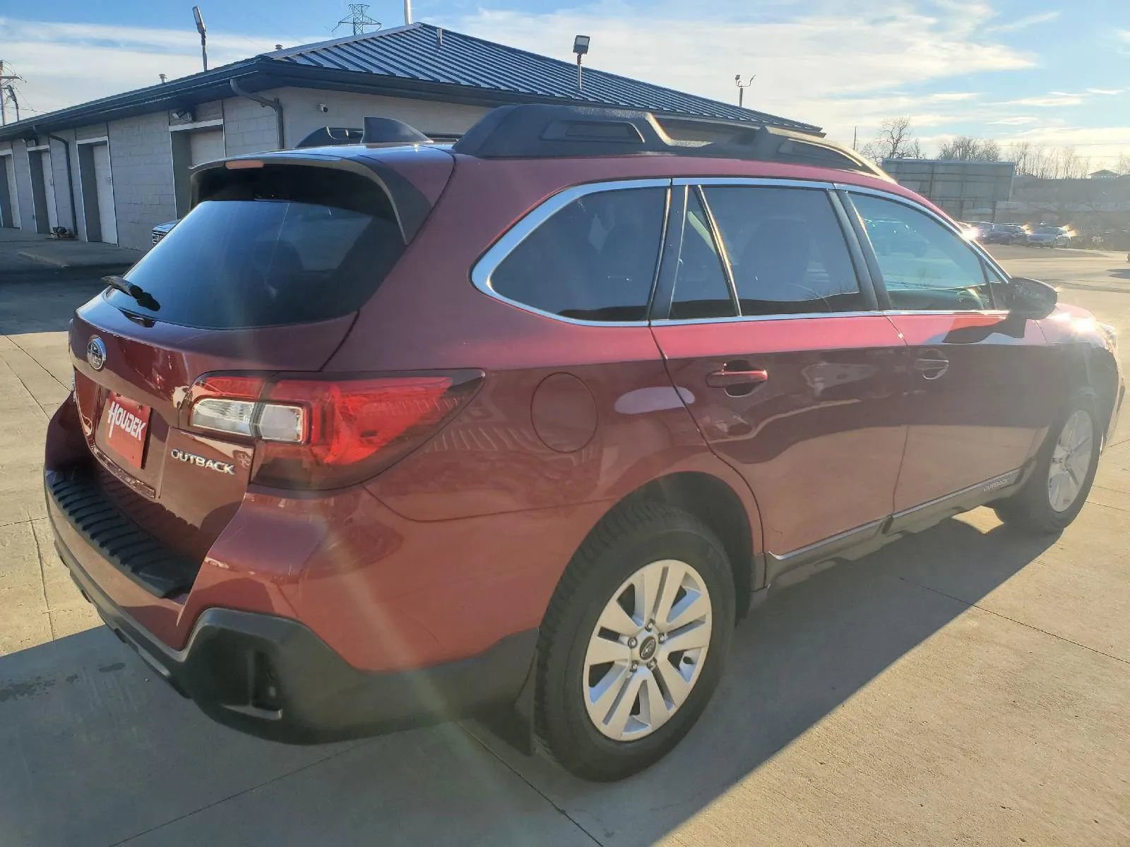 Used 2019 Subaru Outback 2.5i Premium image 6