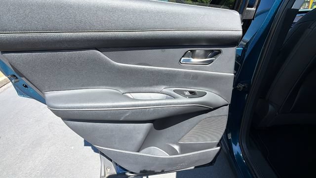 Used 2025 Nissan Murano SL w/ Cargo Package AWD/4WD image 14