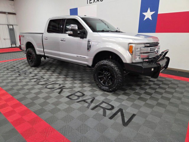 Used 2017 Ford F250 Platinum w/ Platinum Ultimate Package AWD/4WD image 15