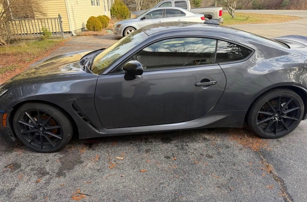 Used 2023 Toyota GR86 Premium image 4