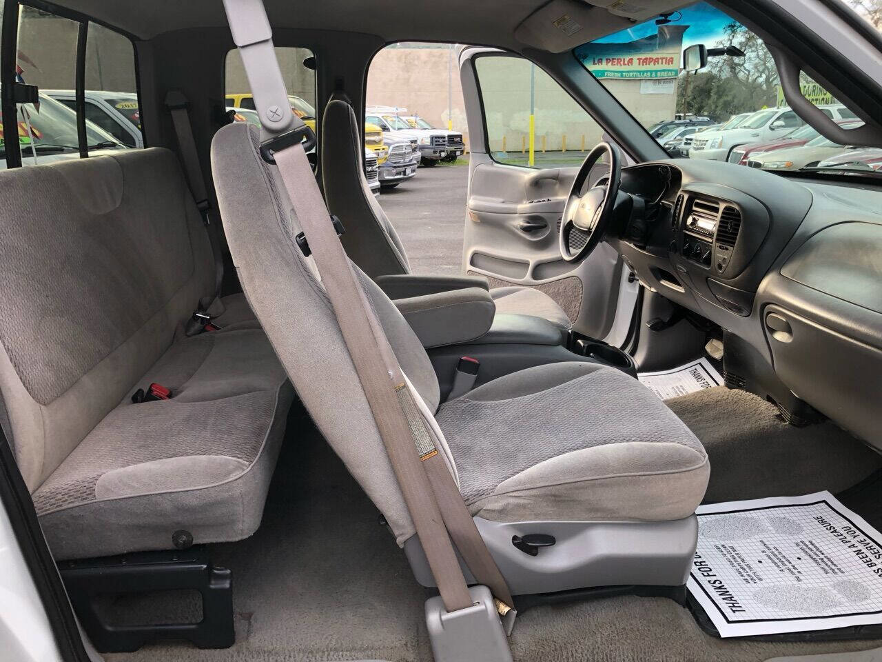 Used 1998 Ford F250 XLT image 4