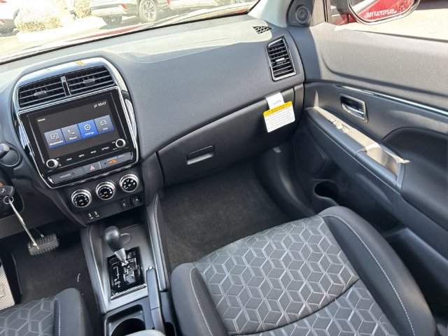 New 2027 Mitsubishi Outlander Sport ES FWD image 12