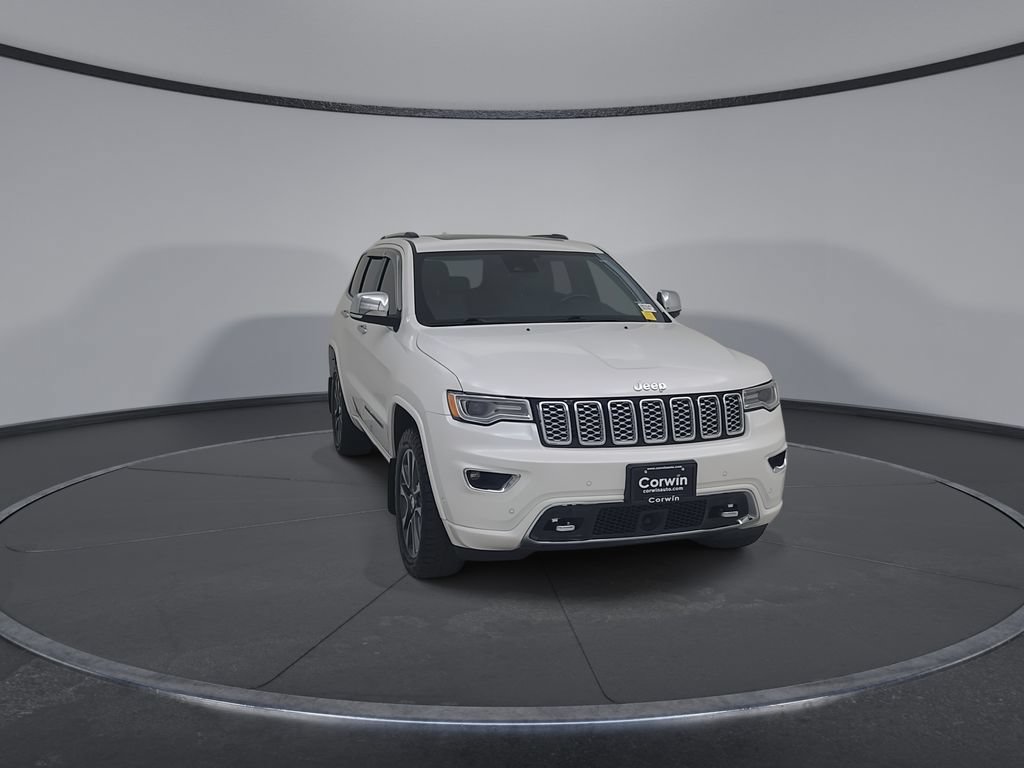 Used 2017 Jeep Grand Cherokee Overland w/ Jeep Active Safety Group AWD/4WD image 4