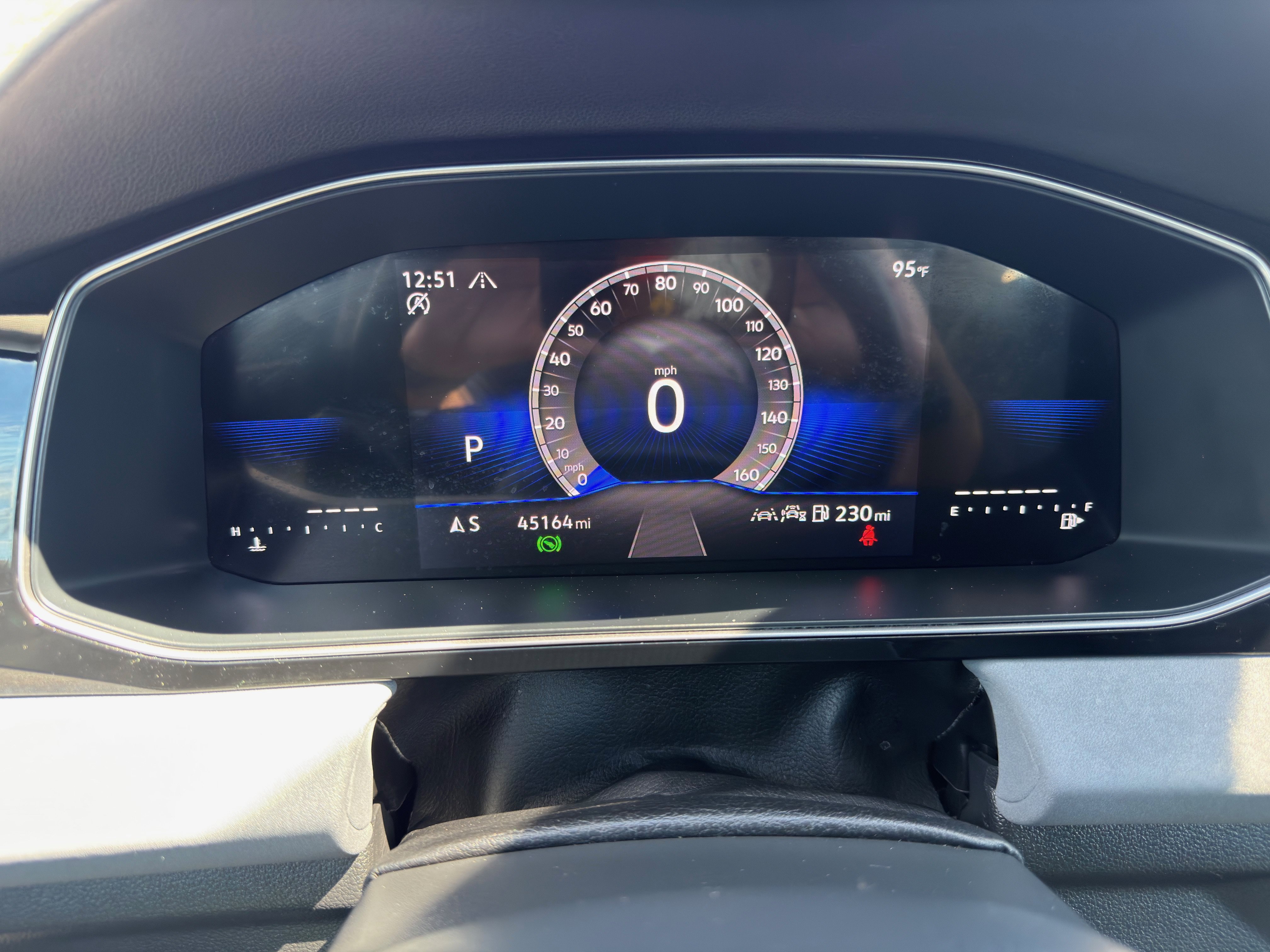 Used 2025 Volkswagen Jetta SE FWD image 29