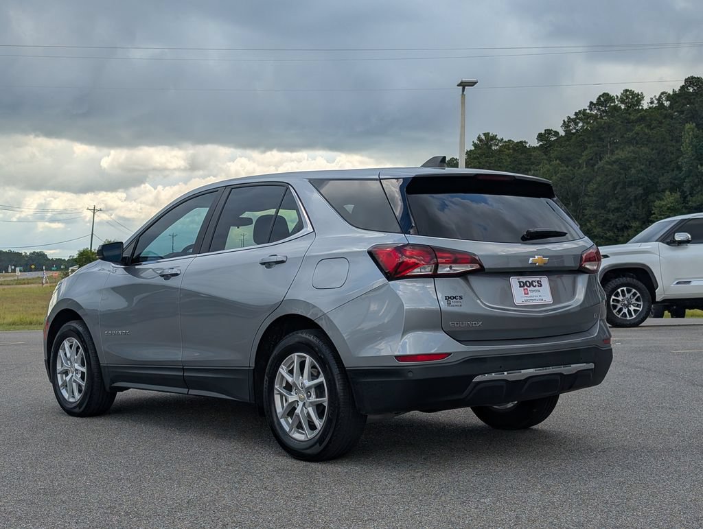 Used 2024 Chevrolet Equinox LT FWD image 3