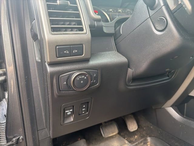 Used 2019 Ford F150 Raptor w/ Equipment Group 802A Luxury image 8