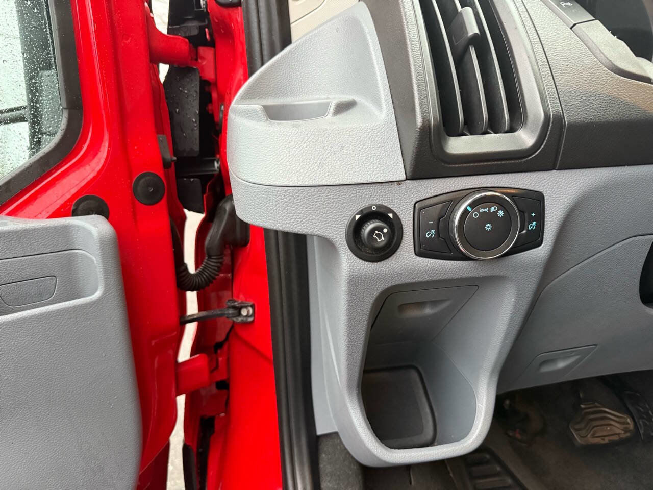 Used 2018 Ford Transit 350 XLT image 47