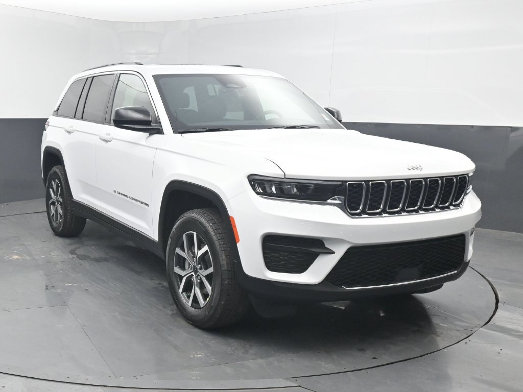 New 2027 Jeep Grand Cherokee Laredo X AWD/4WD image 29