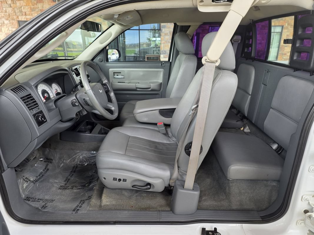 Used 2007 Dodge Dakota Laramie w/ Popular Equipment Group AWD/4WD image 17