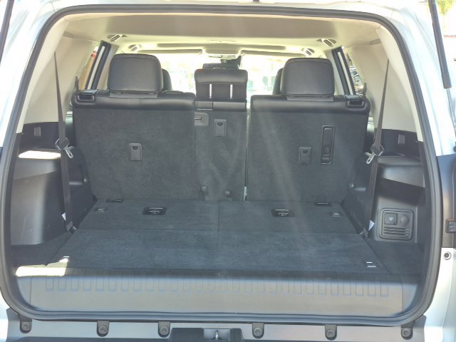 Used 2024 Toyota 4Runner SR5 Premium w/ Moonroof Package RWD image 7