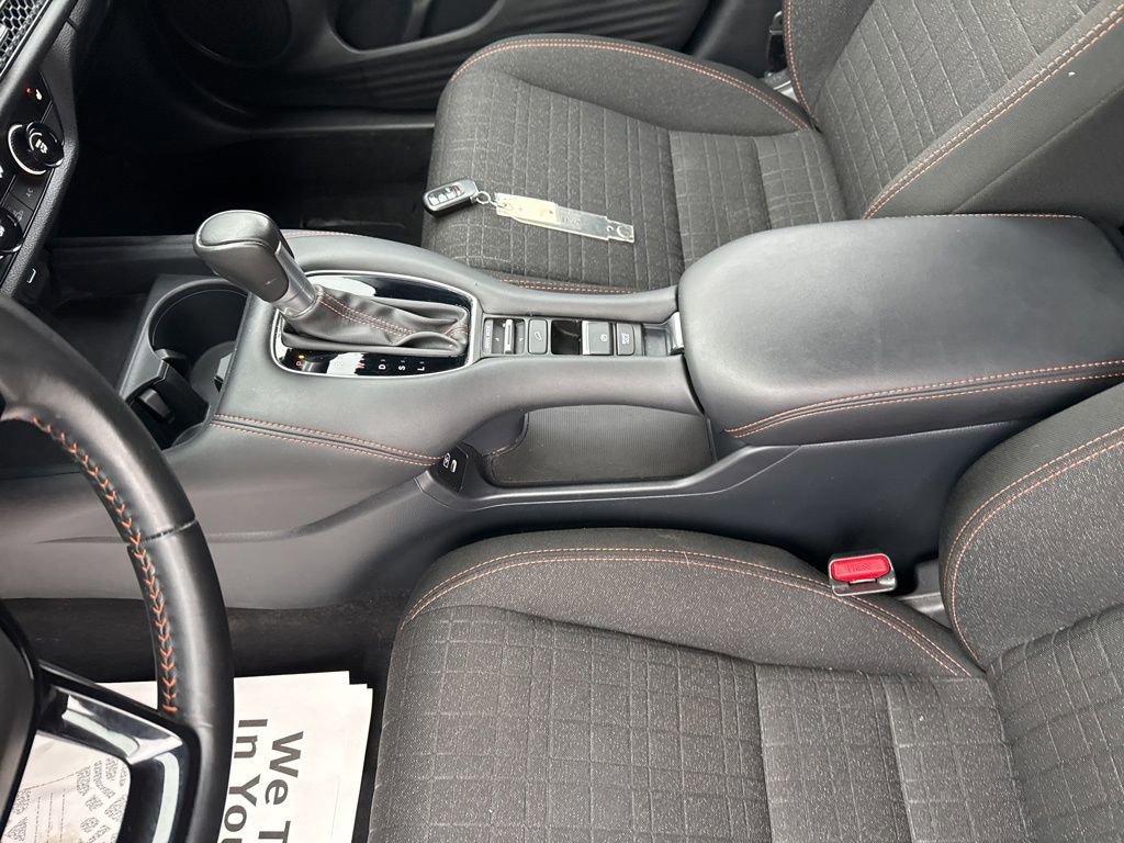 Used 2025 Honda HR-V Sport image 27