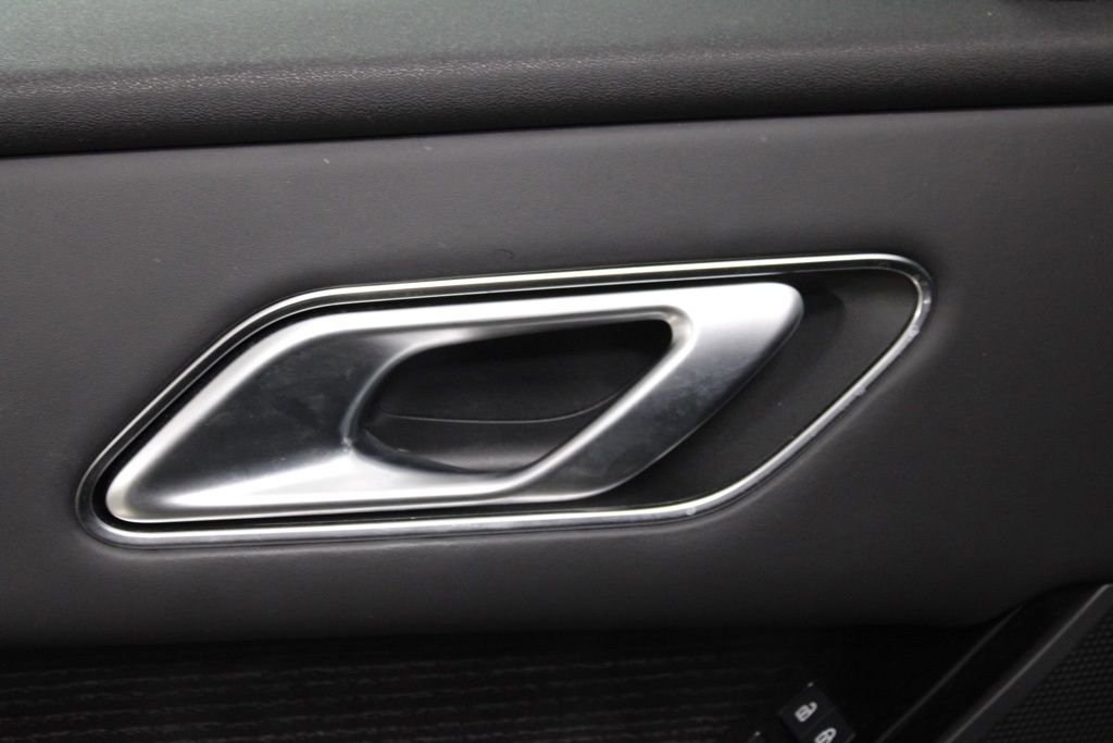 Used 2024 Land Rover Range Rover Velar Dynamic HSE image 15