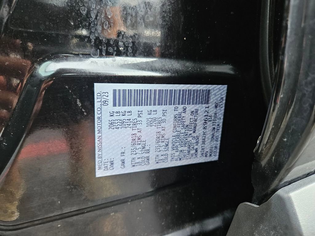 Used 2023 Nissan Rogue SV image 30