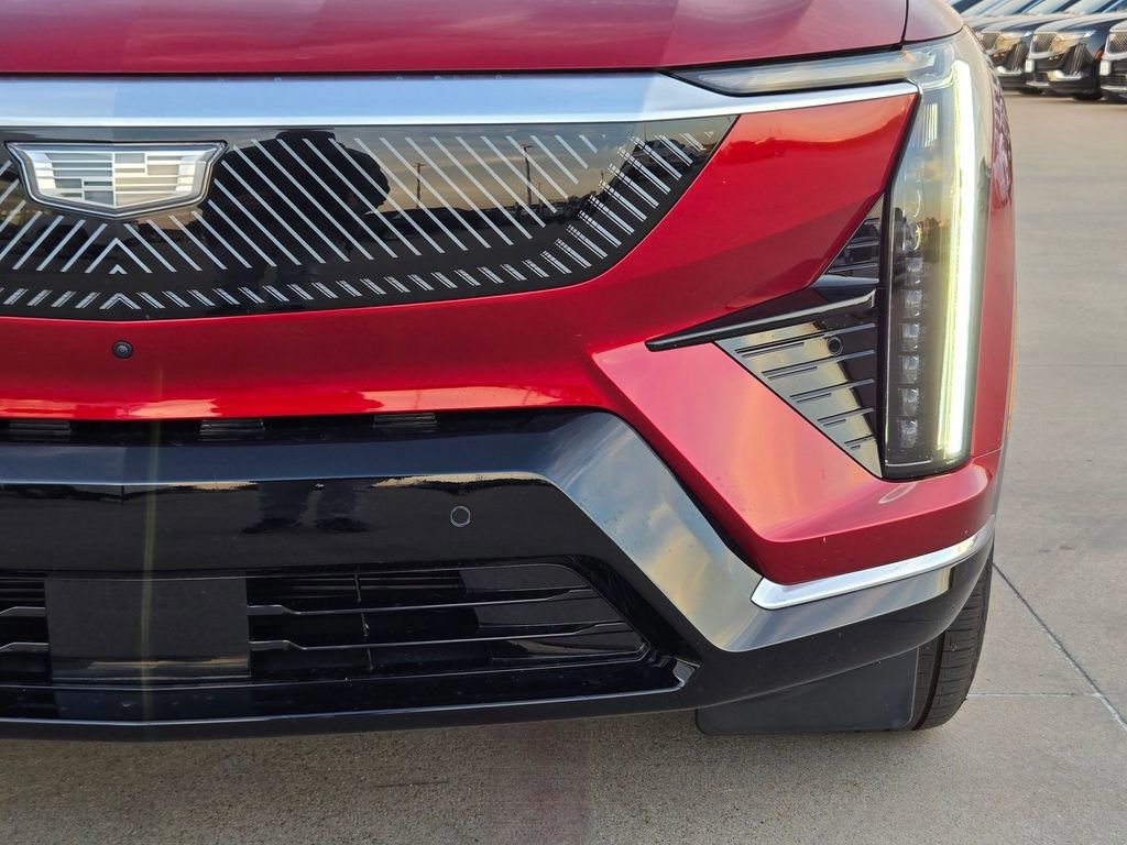 New 2026 Cadillac Optiq Luxury 2 w/ LPO, Floor Liner Package image 6