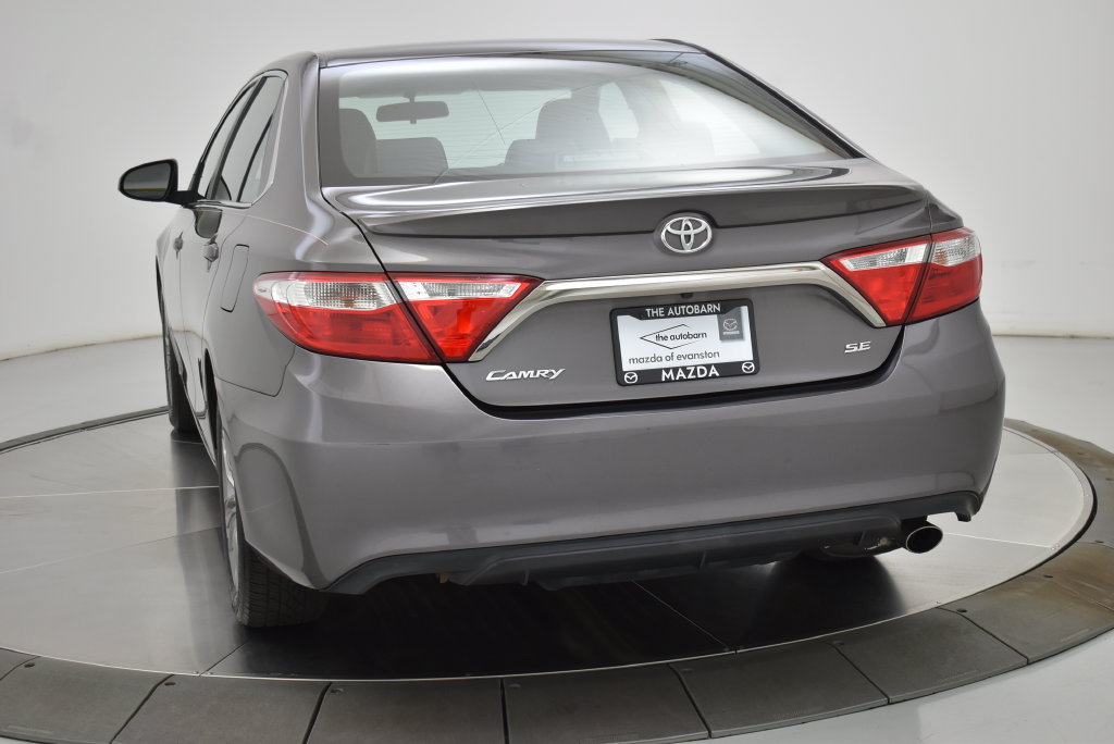 Used 2017 Toyota Camry SE FWD image 19