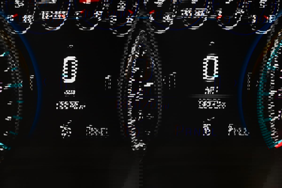 Used 2018 GMC Yukon Denali w/ Open Road Package image 39